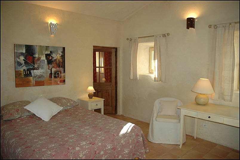 Master bedroom - Gite rental in Luberon