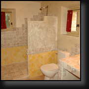 Second bathroom Italian stucs - Holiday rental in Luberon