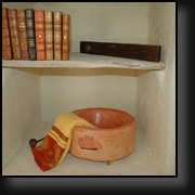 Library with ancient books - Gite in Provence