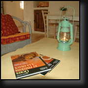 Living room table - Gite in Luberon